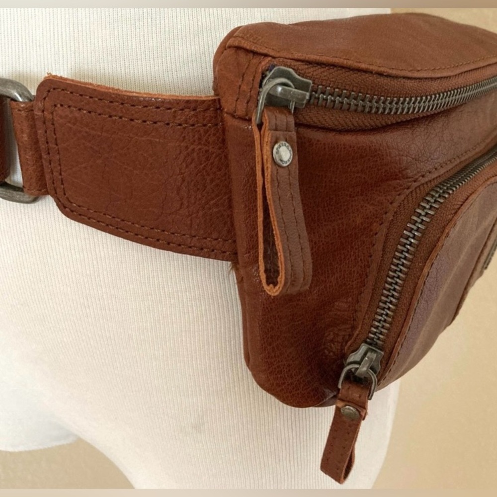 Leather bag Fanny pack cross body bag Spikes & Sparrow bag brandy color leather - Picture 8 of 10